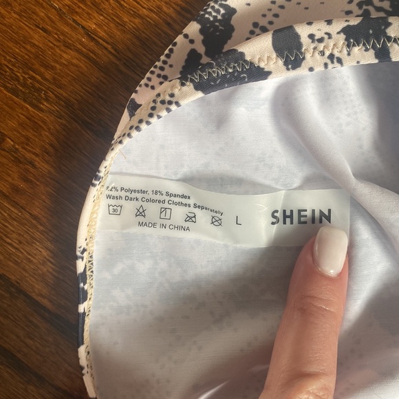 NWOT Shein snakeskin print swim bottoms - Picture 3 of 4